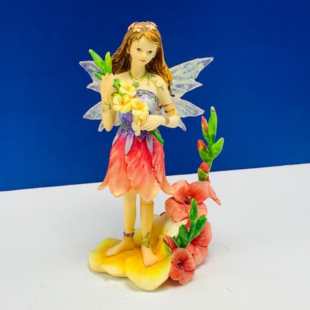 Faerie Glen Xiphia fairy figurine gift sculpture